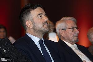 500_7717a.jpg