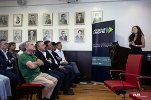 NZ2_1821A.jpg