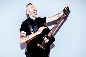 jon-gomm-ibanez-photo-by-tom-martin-19.jpg